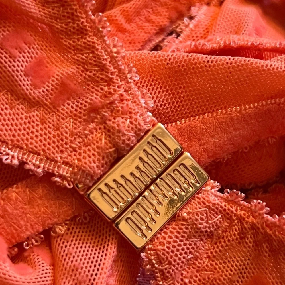 Savage X Fenty Logo Mesh Bralette – Size Medium 🔥💖